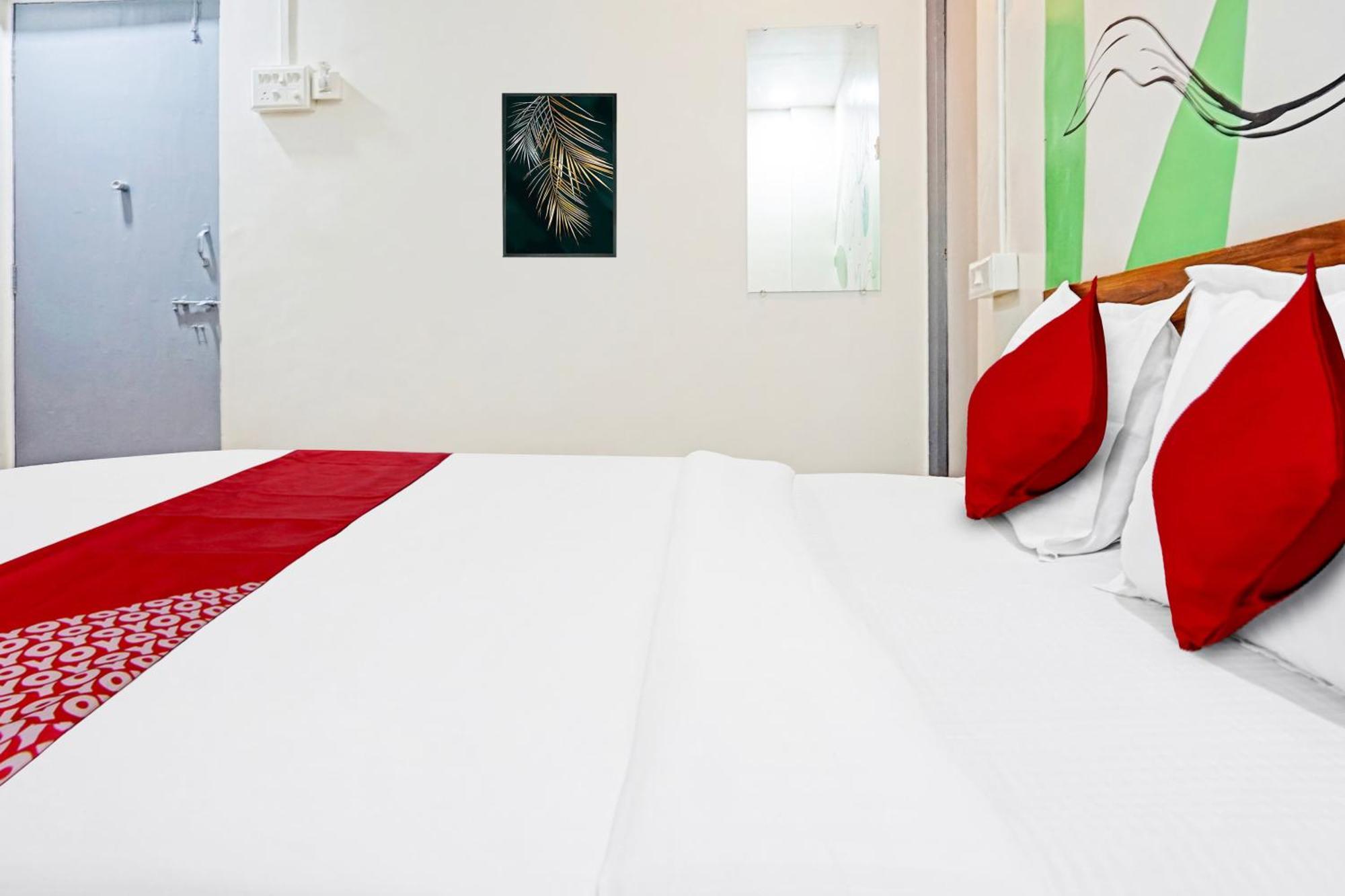 Super Hotel O Aru Sai Пуна Экстерьер фото