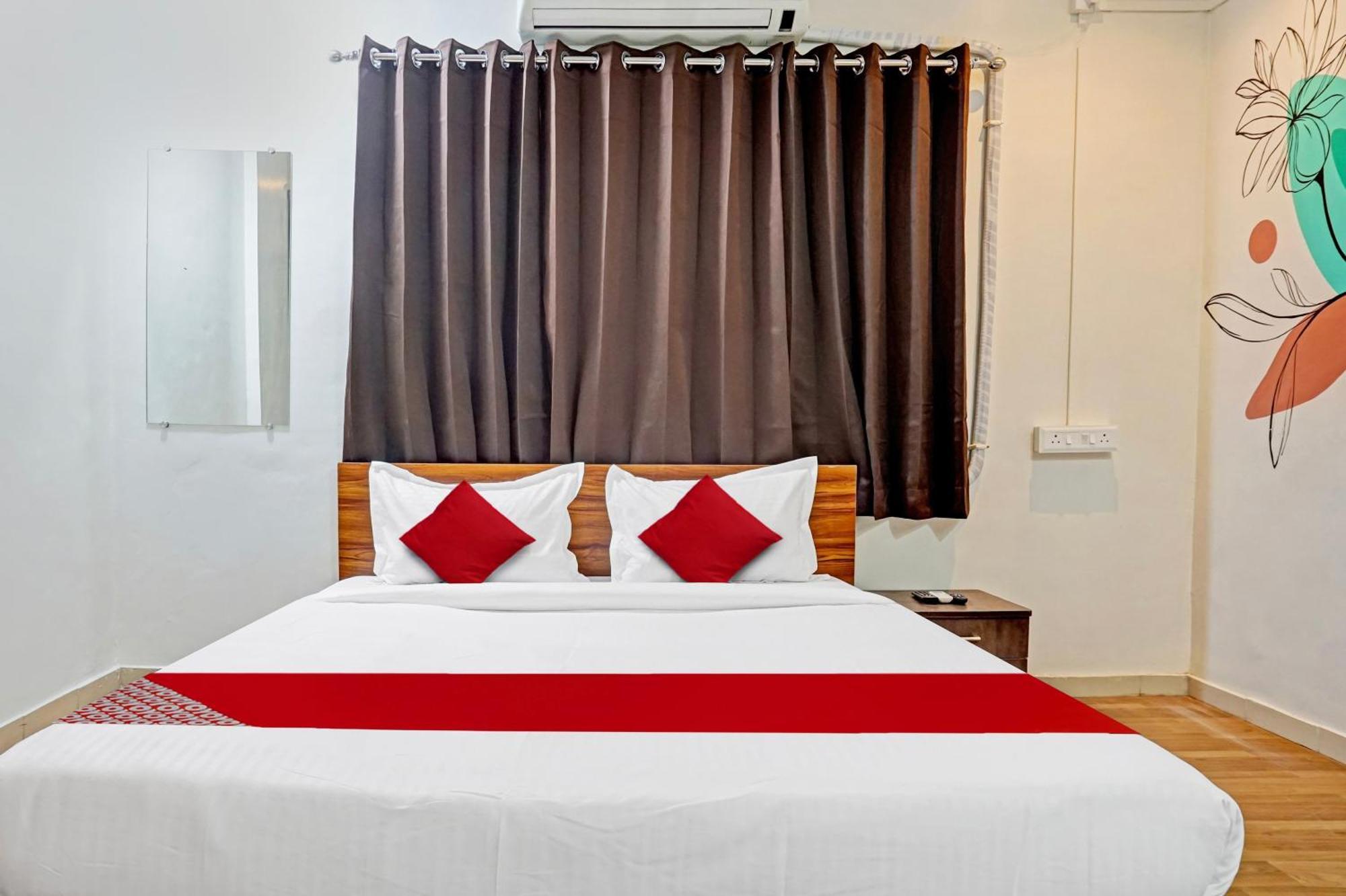 Super Hotel O Aru Sai Пуна Экстерьер фото