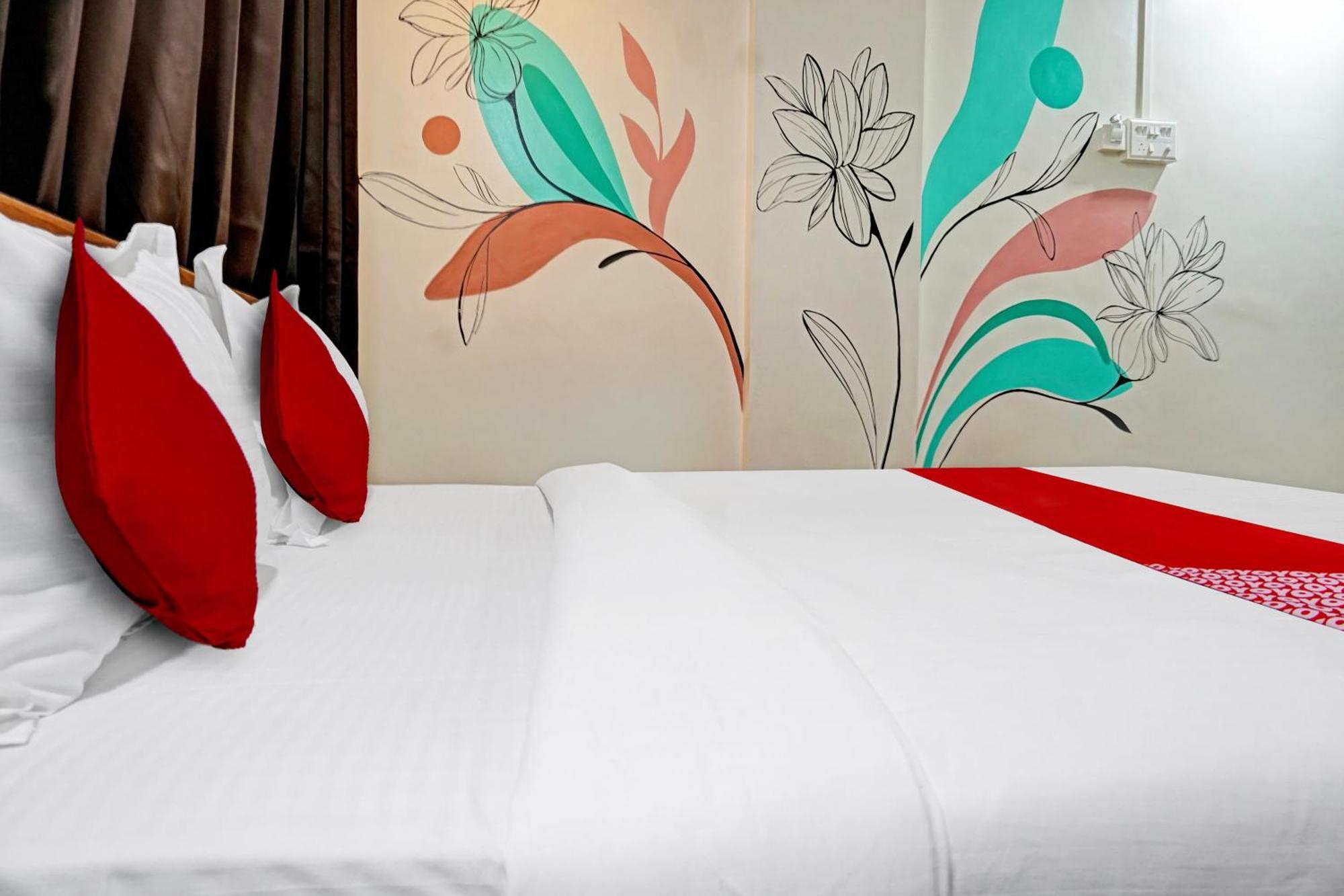 Super Hotel O Aru Sai Пуна Экстерьер фото